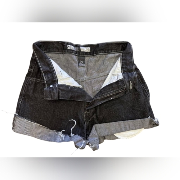 Southpole Shorts EUC High Rise Black Size 30 - Picture 5 of 9